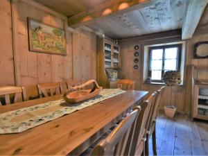 Kuchyňa alebo kuchynka v ubytovaní Holiday Home Rustico Olmo by Interhome + 31 fotografií