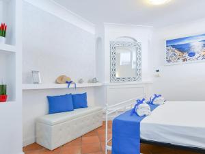 Posteľ alebo postele v izbe v ubytovaní Holiday Home Relais Cacace by Interhome