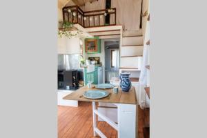 Η κουζίνα ή μικρή κουζίνα στο Tiny house en Baie du Mont-Saint-Michel +27 φωτογραφίες