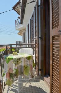 Balkón nebo terasa v ubytování Kavala Rooms