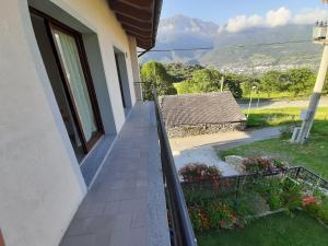 A general mountain view or a mountain view taken from the holiday home