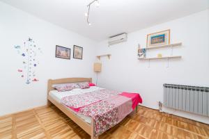 Foto da galeria de Mario Apartment em Budva