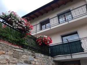 A balcony or terrace at La Maison de Joanna 2