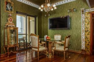 Fotografie z fotogalerie ubytování Victorian Jewel - 2BR - Panoramic Sea & Palm View v Dubaji