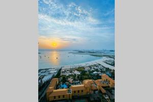 Fotografie z fotogalerie ubytování Victorian Jewel - 2BR - Panoramic Sea & Palm View v Dubaji