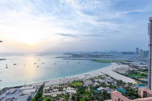 Fotografie z fotogalerie ubytování Victorian Jewel - 2BR - Panoramic Sea & Palm View v Dubaji