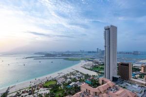 Fotografie z fotogalerie ubytování Victorian Jewel - 2BR - Panoramic Sea & Palm View v Dubaji