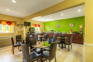 Εστιατόριο ή άλλο μέρος για φαγητό στο Quality Inn Fort Payne