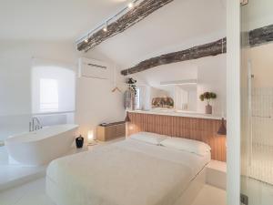 Letto o letti in una camera di Dreamers Sea View