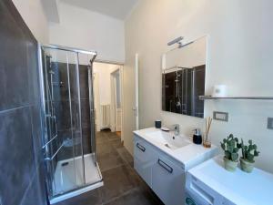 Kúpeľňa v ubytovaní Via Benzi Apartment Como