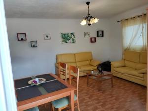 Posedenie v ubytovaní Casa completa en La Laguna Vivienda Vacacional