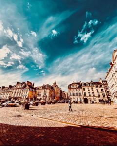 Galeriebild der Unterkunft STUDIO proche commodité et gare . Centre ville in Caen