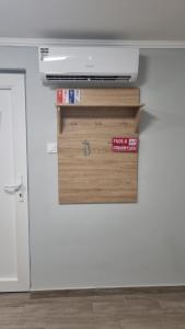 The library in Az apartmant