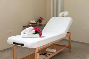 Kúpele alebo wellness v ubytovaní Hotel & Wellness Stella Delle Langhe