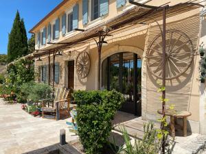 En have udenfor Location bastide provencale Luberon + 42 billeder