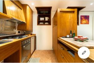 Kuchnia lub aneks kuchenny w obiekcie The Zen House Apartment