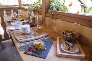 Un restaurant sau alt loc unde se poate mânca la L'angolino di Bonny