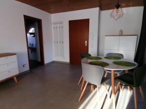 Χώρος καθιστικού στο Ferienwohnung Max und Moritz +1 φωτογραφίες