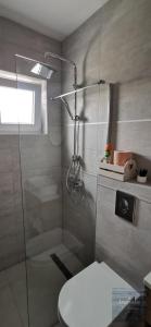 Koupelna v ubytování Apartmani Katarina + 37 fotografií
