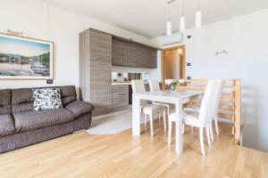 Posezení v ubytování Apartment Gli Ulivi 4 - Tremezzina