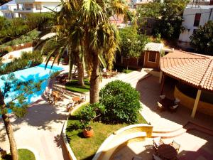 Bazén v ubytování Kissamos Hotel nebo v jeho okolí