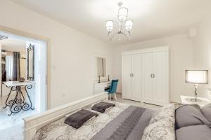 Gallery image of Villa Donna apartments in Herceg-Novi