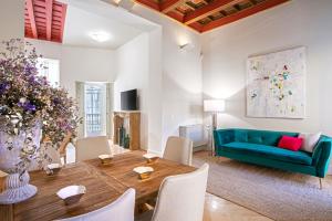 Et opholdsområde på Genteel Home Palacio Abades