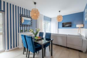 Posedenie v ubytovaní Apartament Mimbelli