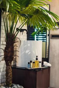 A kitchen or kitchenette at Project 3 Urban Chic Hotel