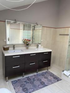Zdjęcie z galerii obiektu Duplex Rosalia De Castro. Ribadavia w mieście Ribadavia