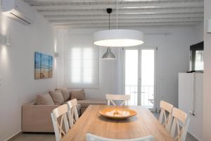 Posedenie v ubytovaní Nireas Apartments Mykonos Downtown