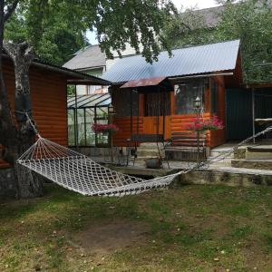 Zahrada ubytování Kotiedzh u Mariny