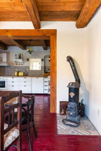 A kitchen or kitchenette at Domčok na Slnečnom Kopci