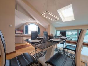 Un lugar para sentarse en Skyline Penthouse Budva