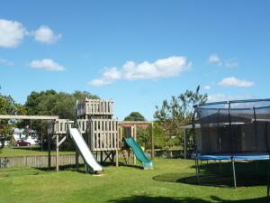 Photo de la galerie de l'établissement Harbourside Holiday Park, à Whitianga