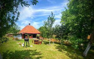 Zahrada ubytování Brvnara Ljubičica