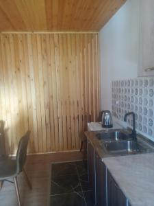 Зображення з фотогалереї помешкання Guesthouse Data у місті Местія