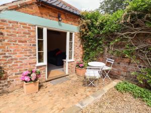 Gallery image of The Old Mower Shed in Grantham