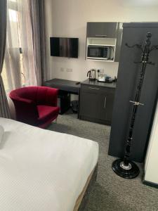 Η κουζίνα ή μικρή κουζίνα στο Trivelles Regency, Nottingham