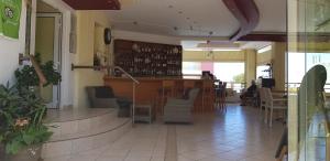 Vstupní hala nebo recepce v ubytování Alexandros Hotel + 21 fotografií