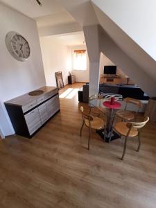 Kuhinja oz. manjša kuhinja v nastanitvi Apartmany U Lva