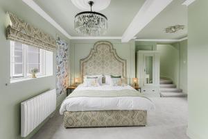 Ένα ή περισσότερα κρεβάτια σε δωμάτιο στο Welbeck Manor and Golf