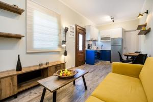 A kitchen or kitchenette at Villa 4 you iliopetra