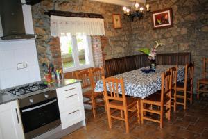 Imagen de la galería de Casa la palmera, en Gormazo 27 fotos más