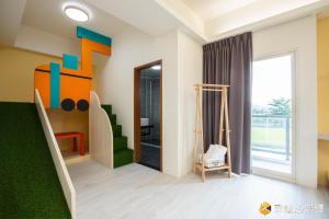 M2 Villa 泳池親子包棟民宿房間的床