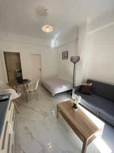 Studio, centre ville, bord de mer,