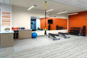 Fitness centrum a/nebo fitness zařízení v ubytování EVEN Hotels - Shenandoah - The Woodlands by IHG