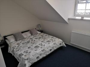 Postel nebo postele na pokoji v ubytování Penzion a wellness - JILAN, Náves Svobody 39, Olomouc + 21 fotografií