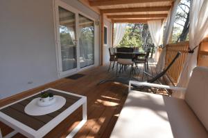 Galerija fotografija objekta Mobile Homes Sara - Camping Baško Polje , Adriatic , Dalmatia u Baškoj vodi