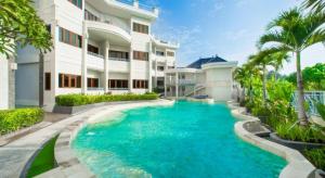 The swimming pool at or close to Bali Karma Sajtra Hotel